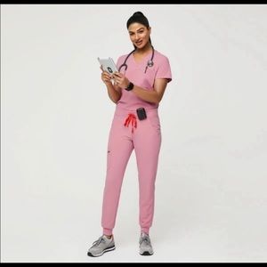 Fig scrub set chalk pink/ top & bottoms